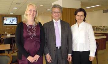 From left: Associate Dean Julia Pacheco, Dean Ito and Ms Regina Pacheco